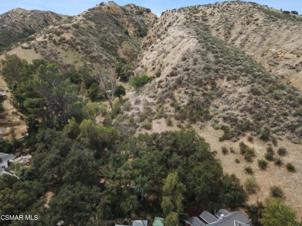 5946 Oak Knolls Rd, Simi Valley, CA 93063